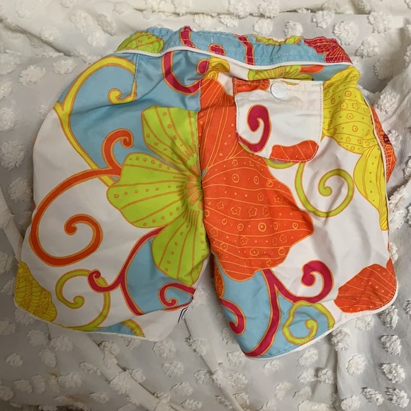 Gap Kids Summer Board Floral white blue orange shorts Size 5 - Picture 5 of 7